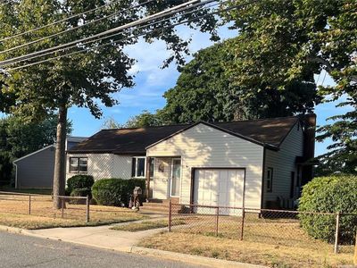 91 Golding Avenue, West Babylon, NY, 11704