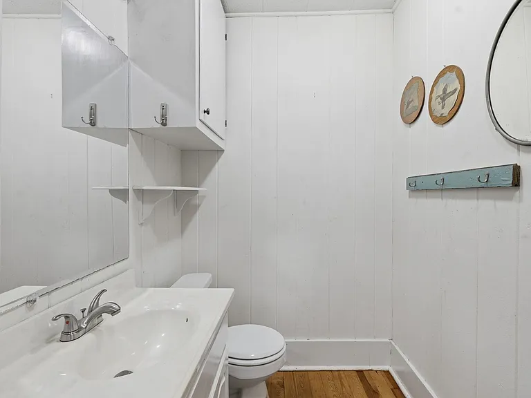 1046 Hollis Rd — Photo 47