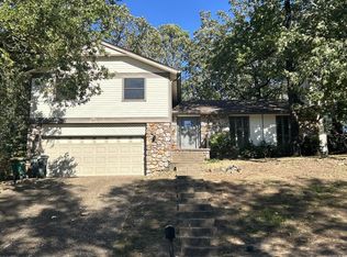 1807 Shumate Dr, Little Rock, AR 72212