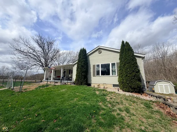19037 Duck Creek Rd, Metamora, IN 47030