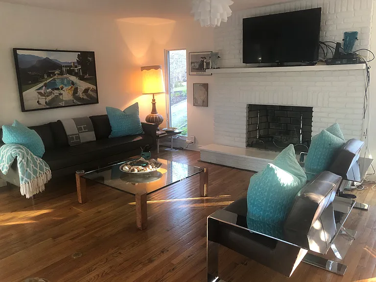 Island View Dr E — Photo 6
