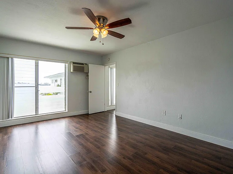 7927 East Dr #274 — Photo 14