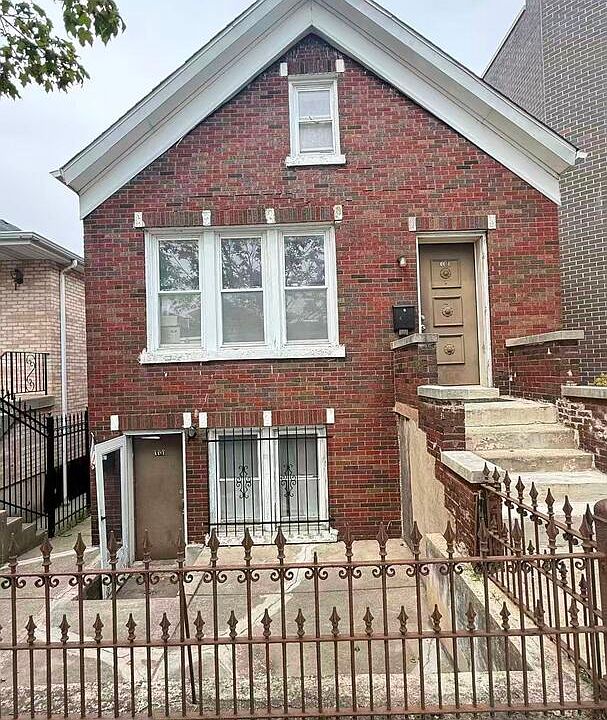 1st image of 3310 S Parnell Ave