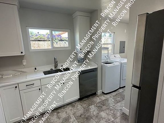 4th image of 1545 E Thompson Blvd