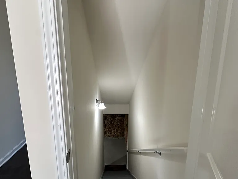 716 Yorkshire Dr — Photo 27
