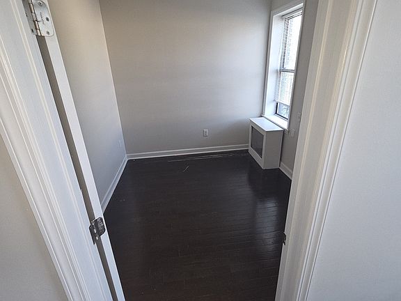 4th image of 88 Manhattan Ave #4