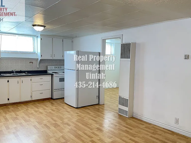145 W 100 N — Photo 18