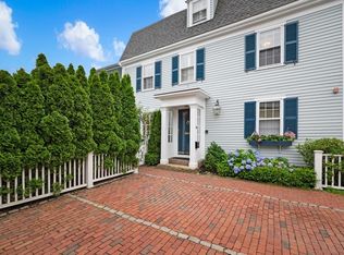 30 Lee St, Marblehead, MA 01945