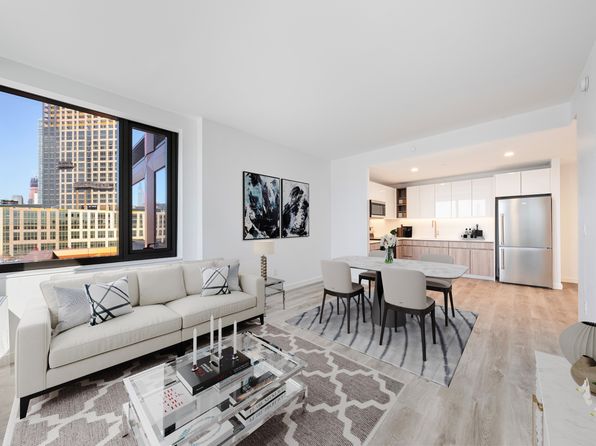 85 Commercial St #6M