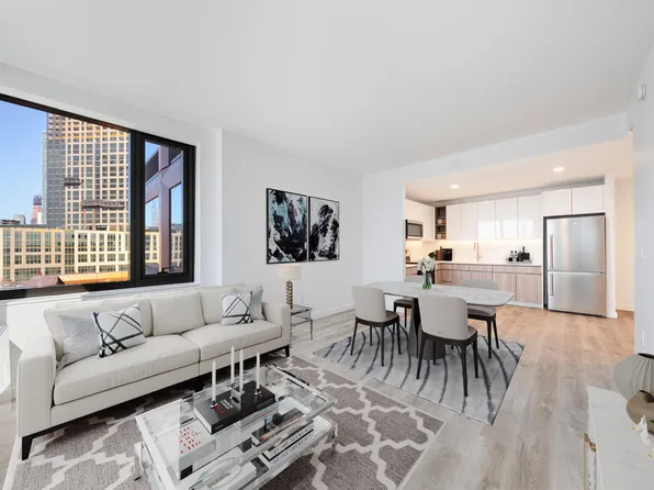 85 Commercial Street image 1 of 8