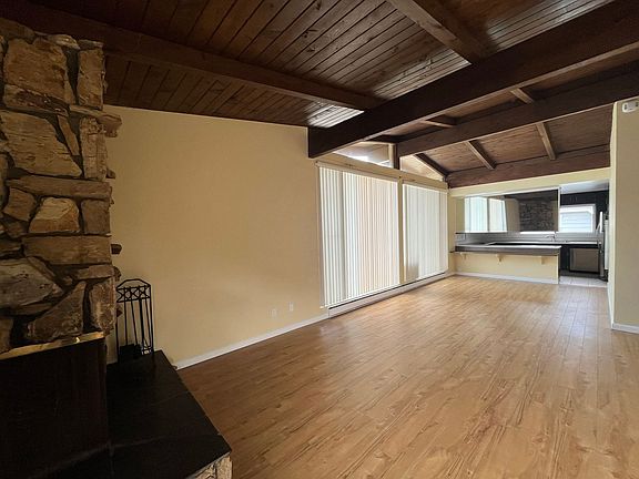 5th image of 334 Newport Ave #15581D12B