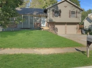 217 S Brittany St, Olathe, KS 66061