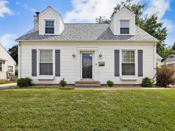 211 26th Street Dr SE, Cedar Rapids, IA 52403