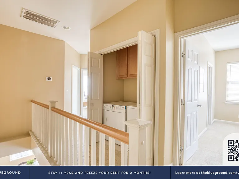 Washer/Dryer in Apartment