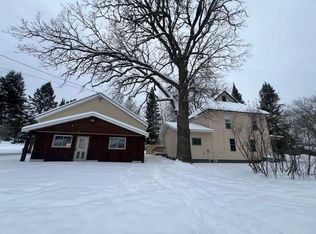 2202 S Broadway St, Menomonie, WI 54751