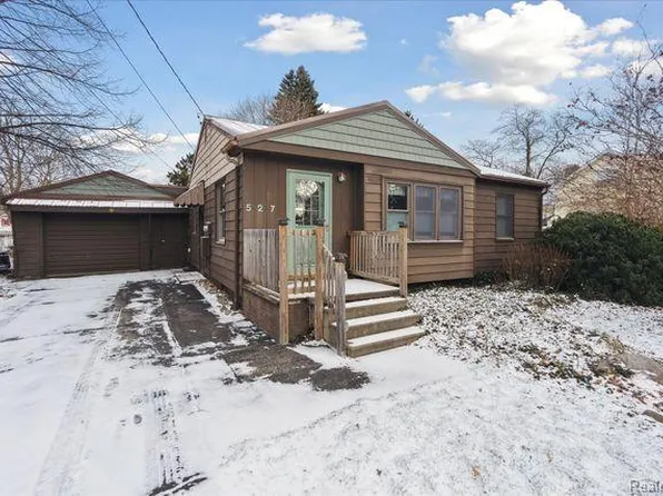 527 Tickner St, Linden, MI 48451