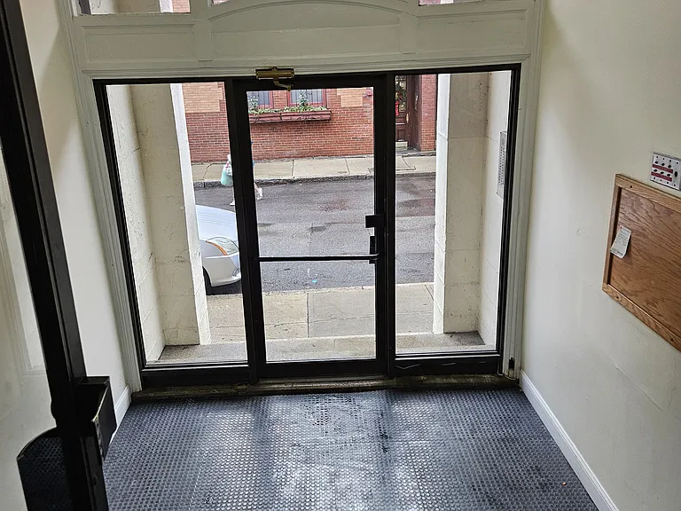 111 Norway St #404 — Photo 3