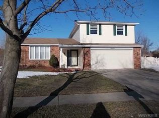 22 Autumn Ln, Depew, NY 14043