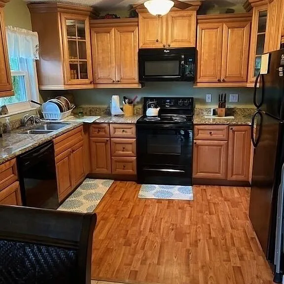 7008 Constitution Blvd — Photo 2