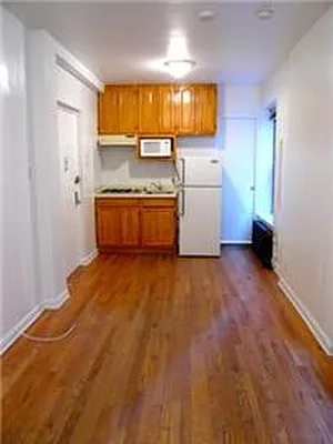 Rented by Veracity NYC LLC | media 21