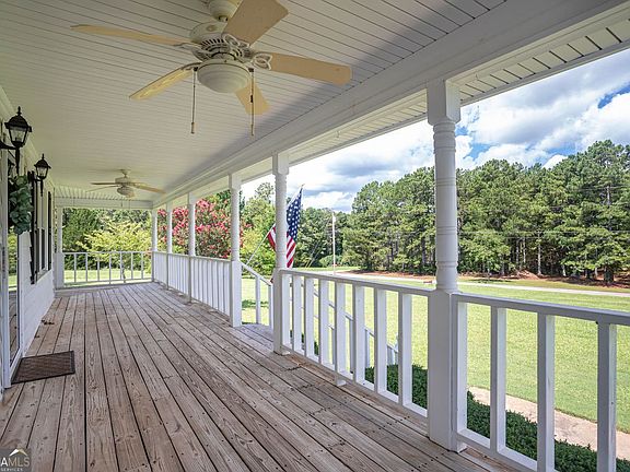 4th image of 195 Skyview Dr