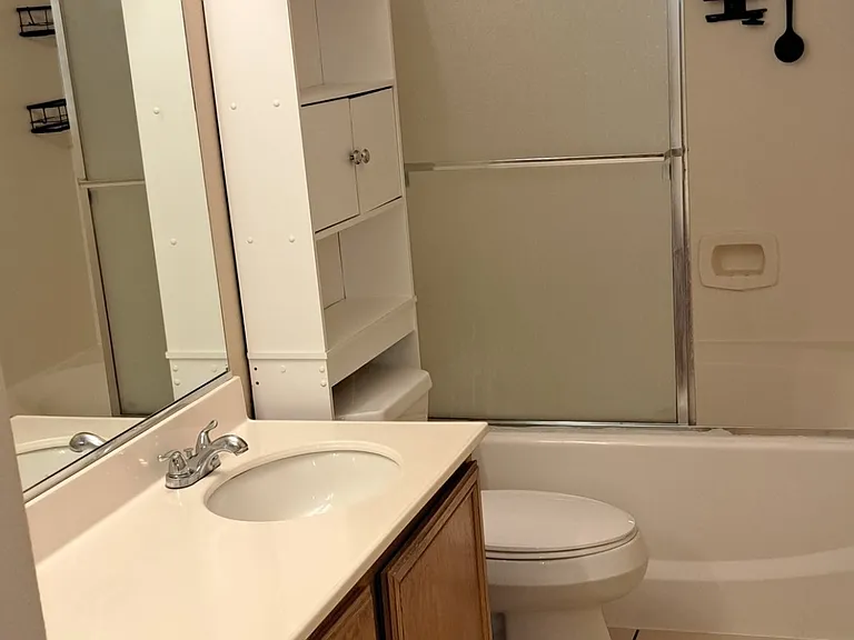3011 Cantabria Ct — Photo 18