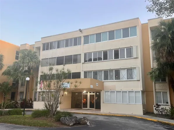 6841 SW 147th Ave APT 3C, Miami, FL 33193