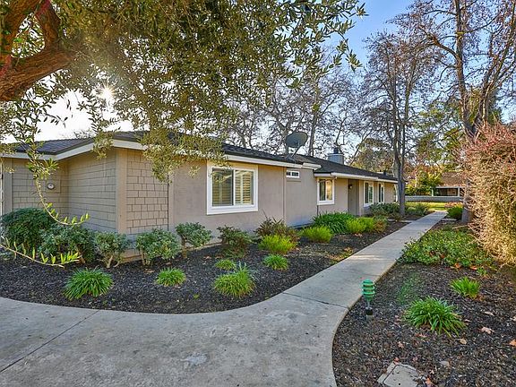 3rd image of 1128 Holly Oak Cir