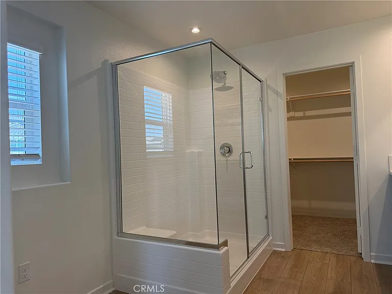 6331 Sierra Vista Ln — Photo 10