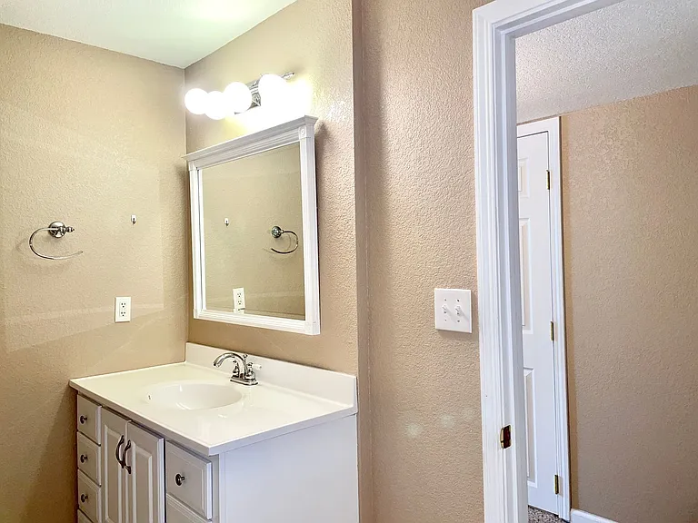 5255 Silo Rdg — Photo 13
