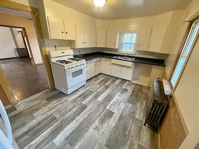810 3rd Avenue Northwest - 1 — Photo 2