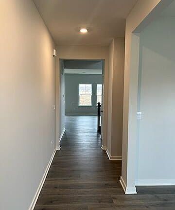 4th image of 460 Park Vista Dr