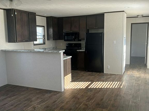 2nd image of 5008 Buffalo Ct N