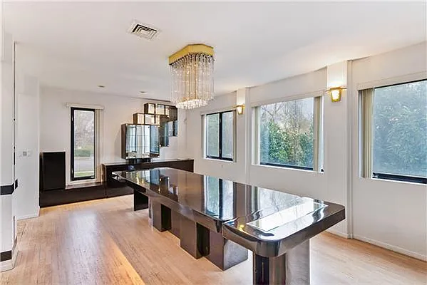 Sold by Exclusive Properties Sotheby's International Realty | media 7