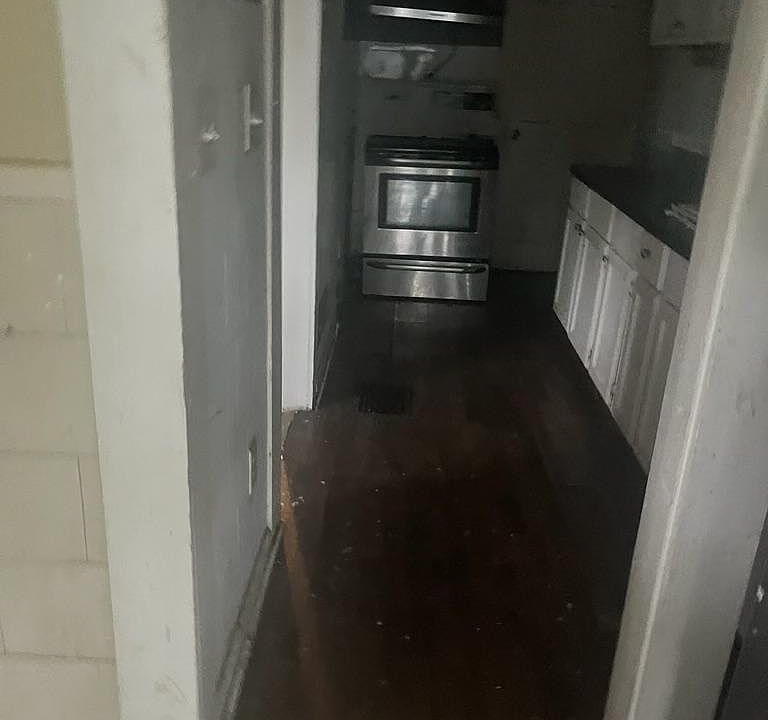 1st image of 3545 N Illinois St