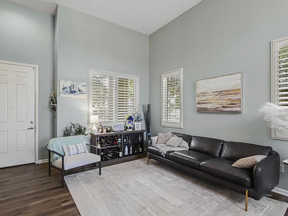 4th image of 4608 Bonsai Ave