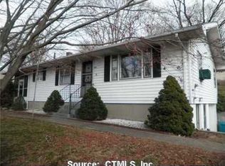 484 Laurel Hill Rd, Norwich, CT 06360