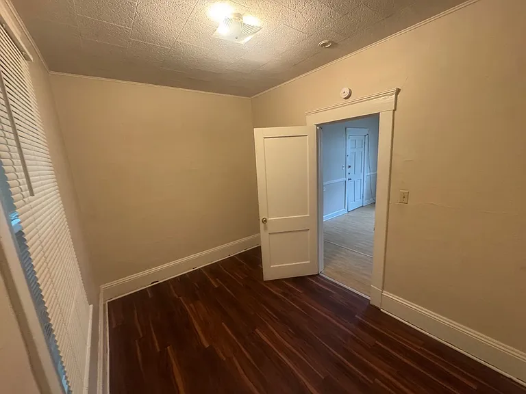 6401 Gertrude Ave — Photo 8