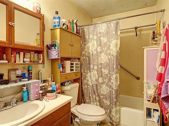 4th image of 11514 A St S
