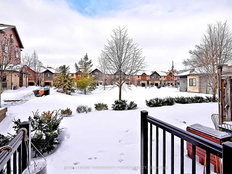 31 Madelaine Dr #6 — Photo 39