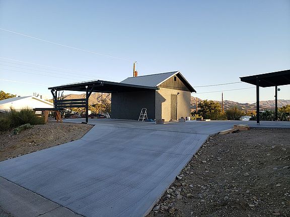 4th image of 717 Kopra St