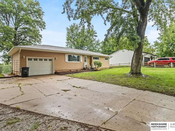 1519 N 11th St, Nebraska City, NE 68410