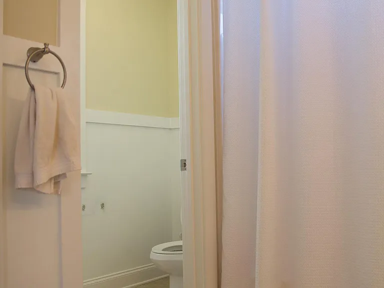 15720 Waterfront Dr — Photo 28