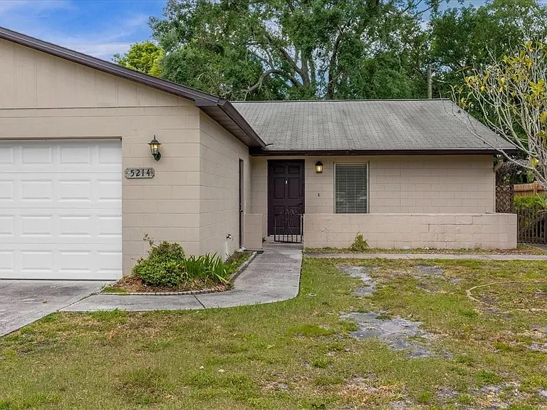 5214 Kempston Dr — Photo 2