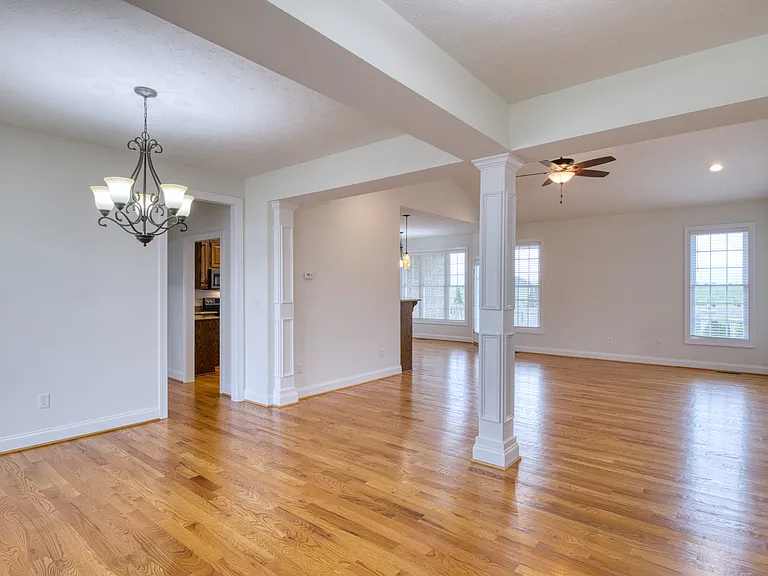 158 Locust Grove Ln — Photo 4