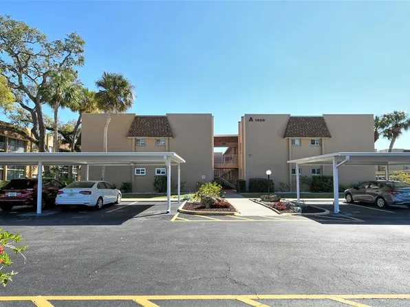 1500 Glen Oaks Dr E Unit 206, Sarasota, FL 34232