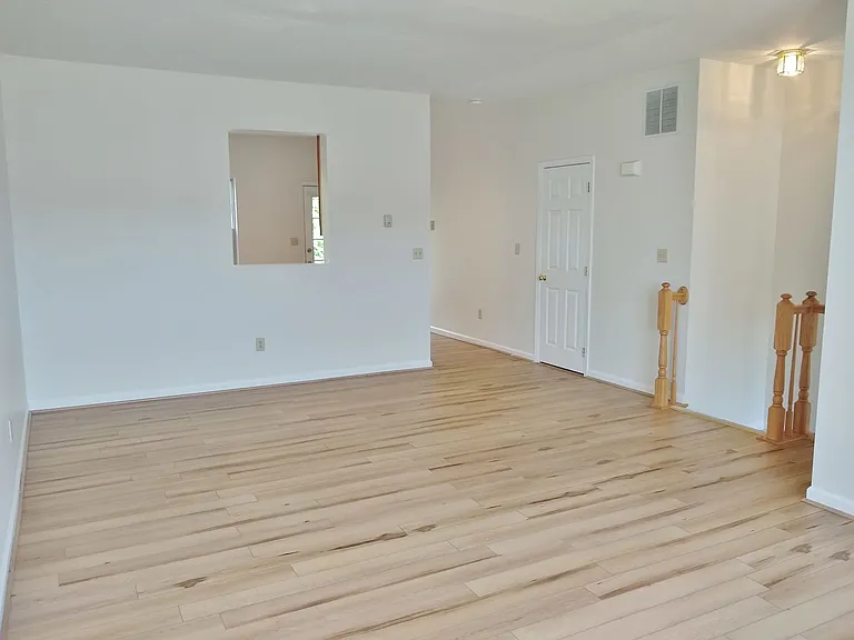 1283 Wanda Dr — Photo 6