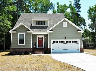 409 Fernwood Farms Rd, Chesapeake, VA 23320