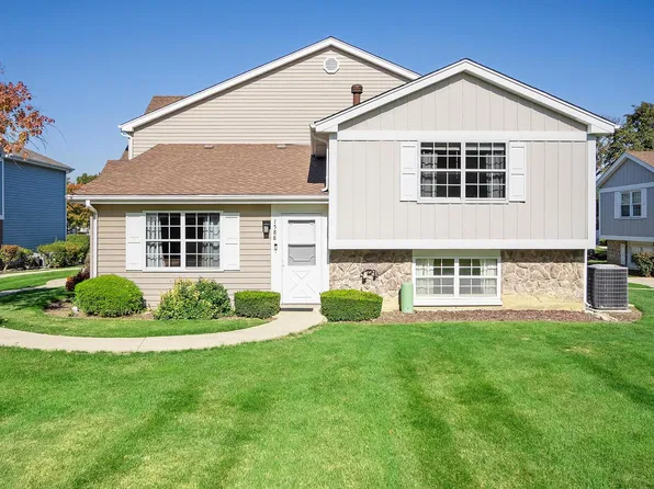 1588 Timber Trl #23-A, Wheaton, IL 60189