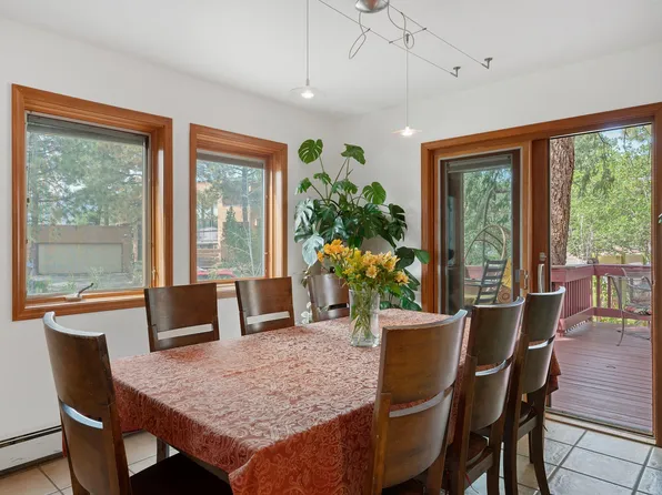 1582 Camino Medio, Los Alamos, NM 87544